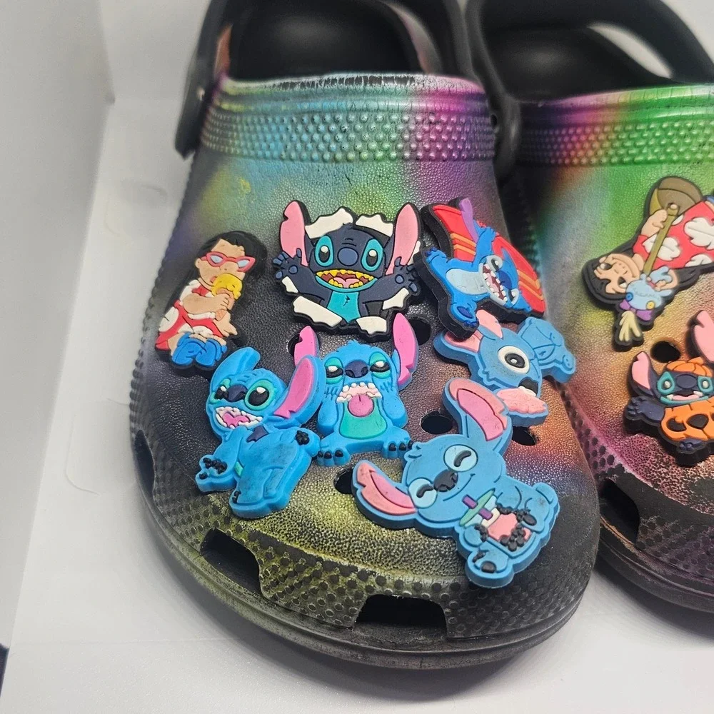 Kids Crocs Tie Dye Rainbow Stitch Character‎ Jibbitz Clogs Size J1